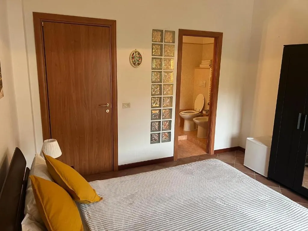 Tiburtina Guest House Metro Rebbibia Rome 0*,